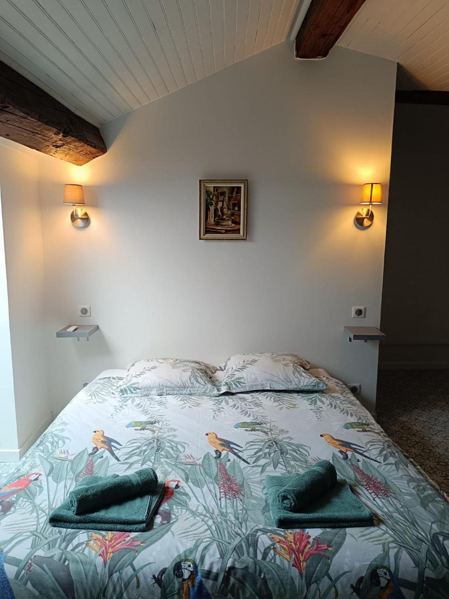 Sejourner Au Chateau De La Roue Grand Appartement Lissieu Екстериор снимка