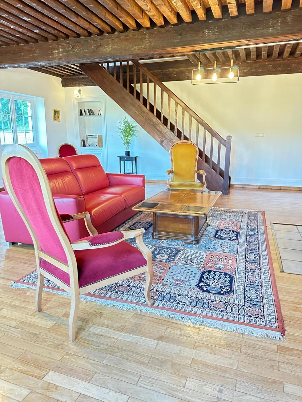 Sejourner Au Chateau De La Roue Grand Appartement Lissieu Екстериор снимка